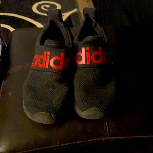 Boy’s Adidas size 13 black & red tennis shoes